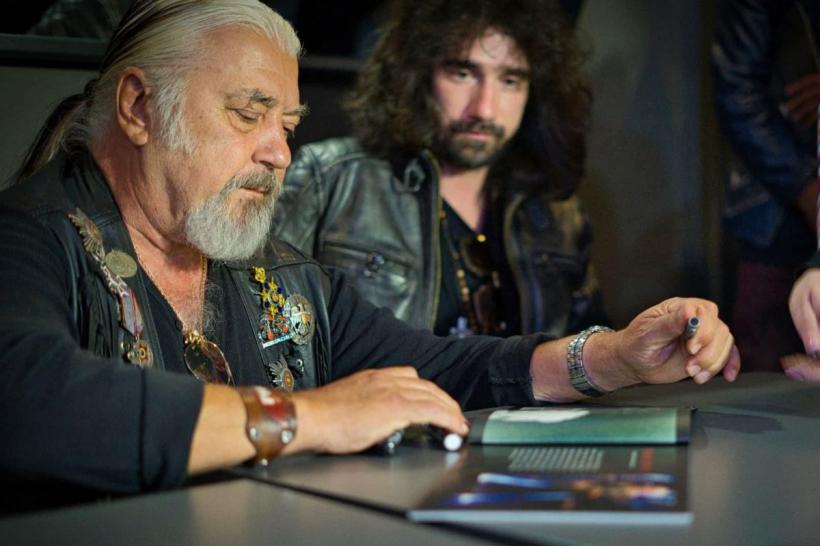 „Phoenix - Povestea”, mențiune specială pentru cel mai bun documentar 18839770