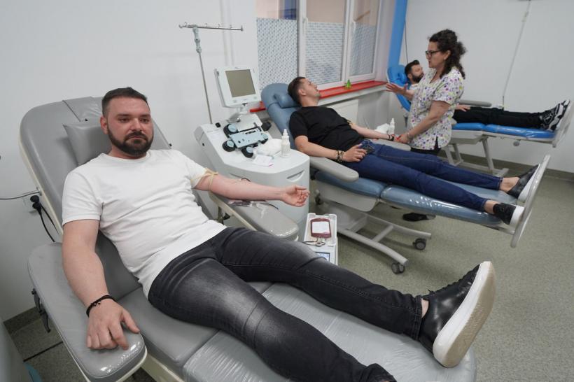 Sângele apă nu se face: candidatul umanist la Sectorul 5 participă la campania de transfuzii