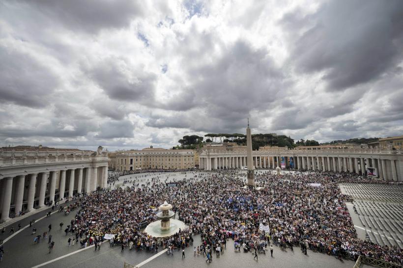 Focuri de armă la Vatican: A fost emisă o alertă și au fost închise toate intrările