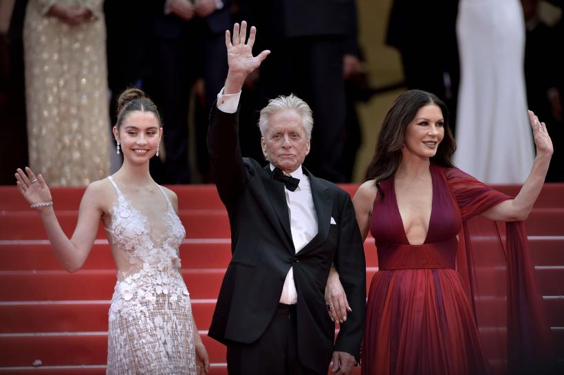 Michael Douglas, dezvăluiri la Cannes: „Oamenii nu ştiu cât de greu mi-a fost să mă compar cu tatăl meu” 18840253