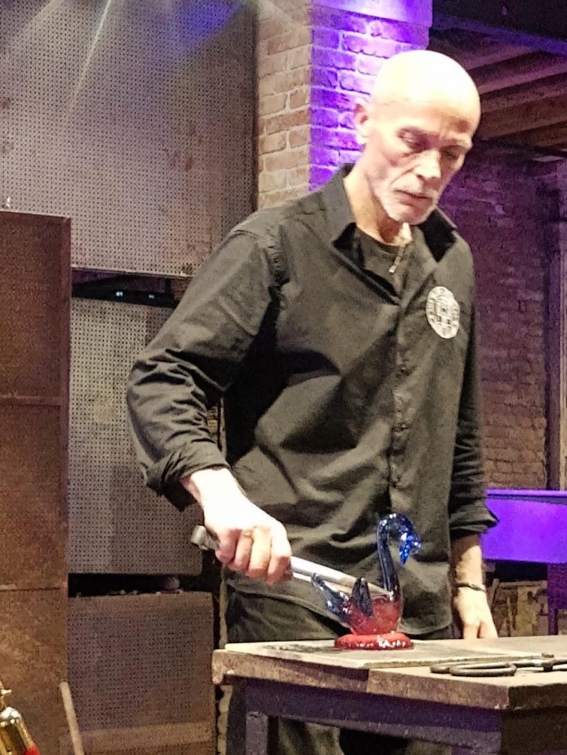 Noul trend corporatist: teambuilding la Murano 18840134