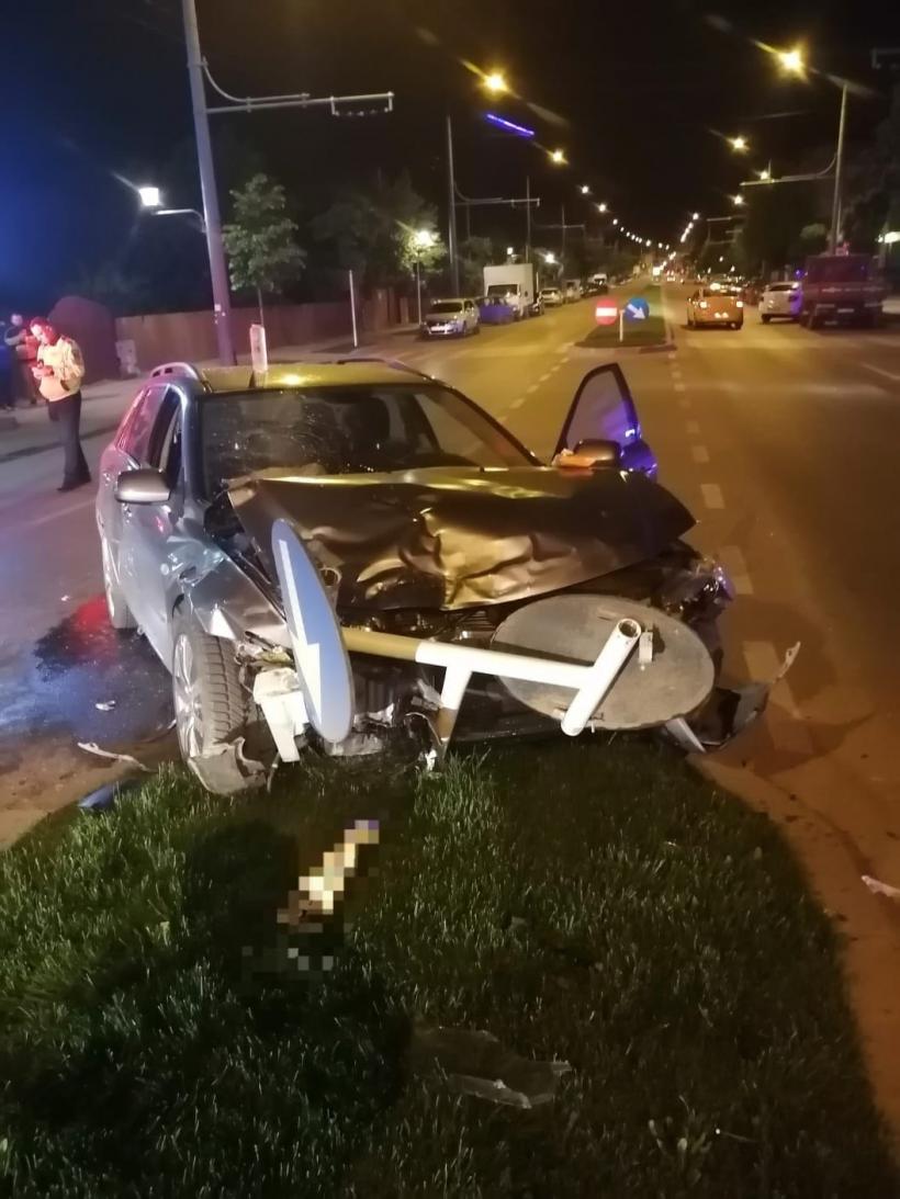 Accident azi noapte în Vaslui. Patru tineri au ajuns la spital 18840416