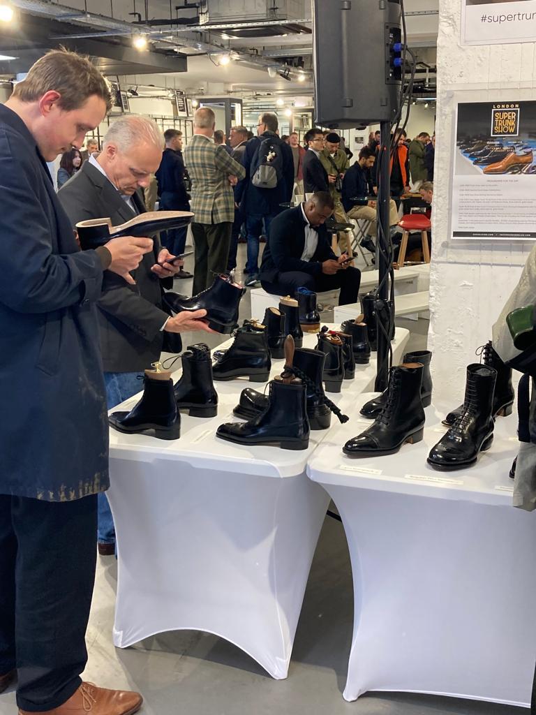 PREMIERĂ: Un român, pe podiumul World Championship of Shoemaking. A creat unul din cei mai frumoși pantofi văzuți vreodată 18840209
