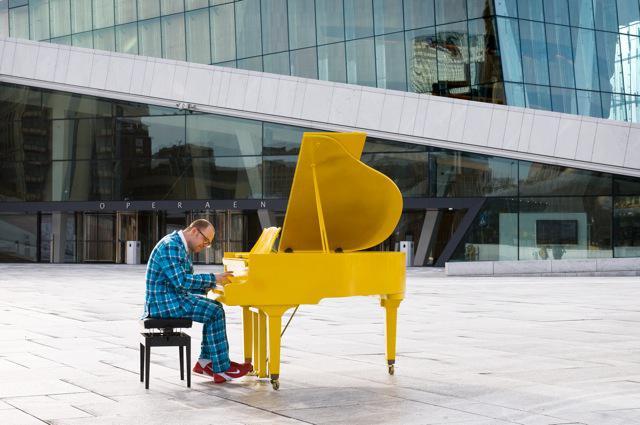 Tarantino al pianului clasic, Aksel Kolstad, va susține 3 reprezentații pe 1 Iunie la Teatrul Godot 18839906