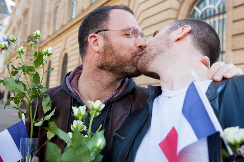 România, obligată de CEDO să recunoască familiile homosexuale