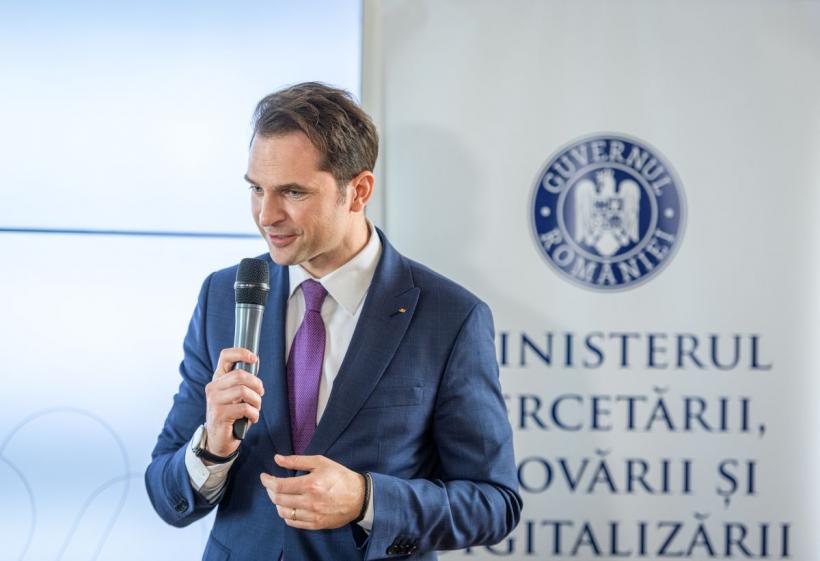 IMM-urile românești primesc sprijin pentru creșterea comerțului electronic transfrontalier prin programul e-export nation, lansat de Ministerul Cercetării, Inovării și Digitalizării, Poșta Română și eBay 18840953