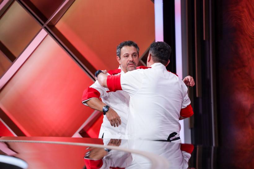 Diseară, se refac echipele la Chefi la cuțite: Florin Dumitrescu aduce concurenți noi din bootcamp. Show-ul culinar, lider de audiență 18841228
