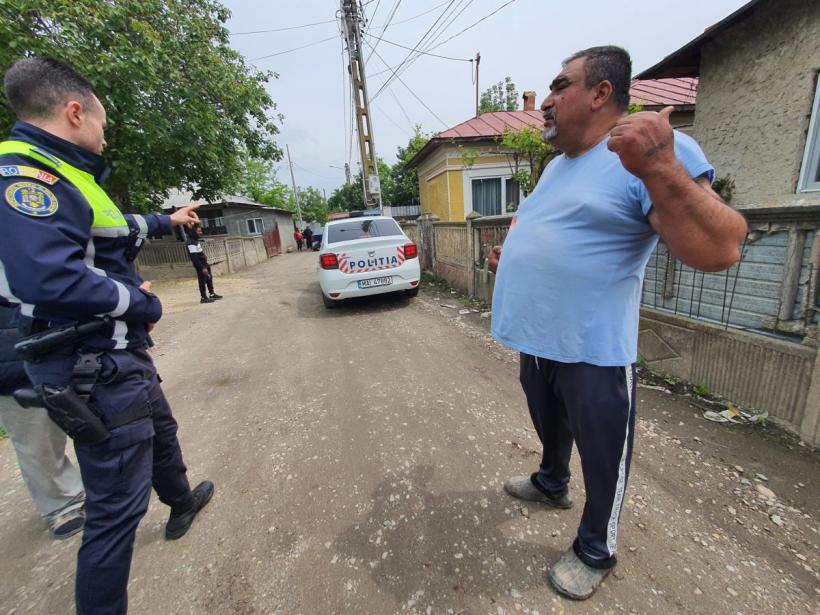 Viața la țară, povestită de Poliția Rurală: detectivi în lumea lui „știi cine-s io?” și a parangheliilor cu lovituri de șiș  18841006