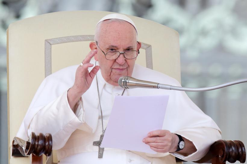 Papa Francisc îşi reia activităţile după o zi de pauză din cauza unei stări febrile