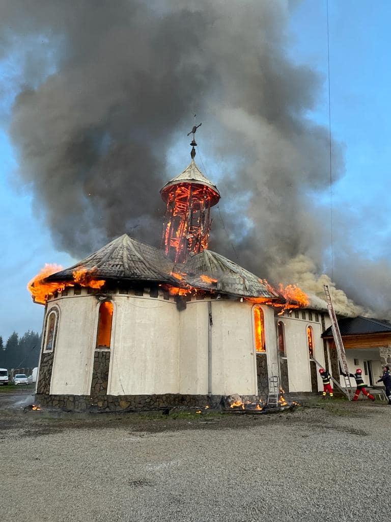 Incendiu uriaș la Mănăstirea Podu Coşnei: a ars paraclisul şi parţial corpul de chilii 18841792