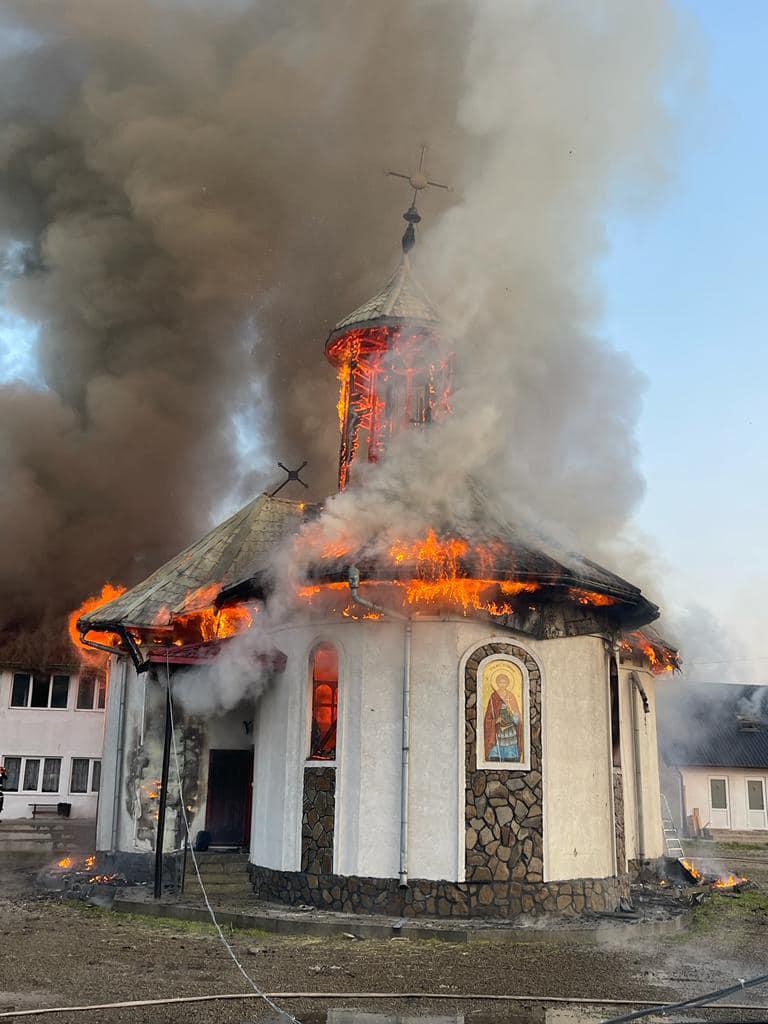 Incendiu uriaș la Mănăstirea Podu Coşnei: a ars paraclisul şi parţial corpul de chilii 18841794