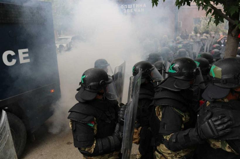 Alertă! NATO suplimentează efectivele militare din Kosovo: Atacurile sunt inacceptabile şi trebuie să înceteze 18842265