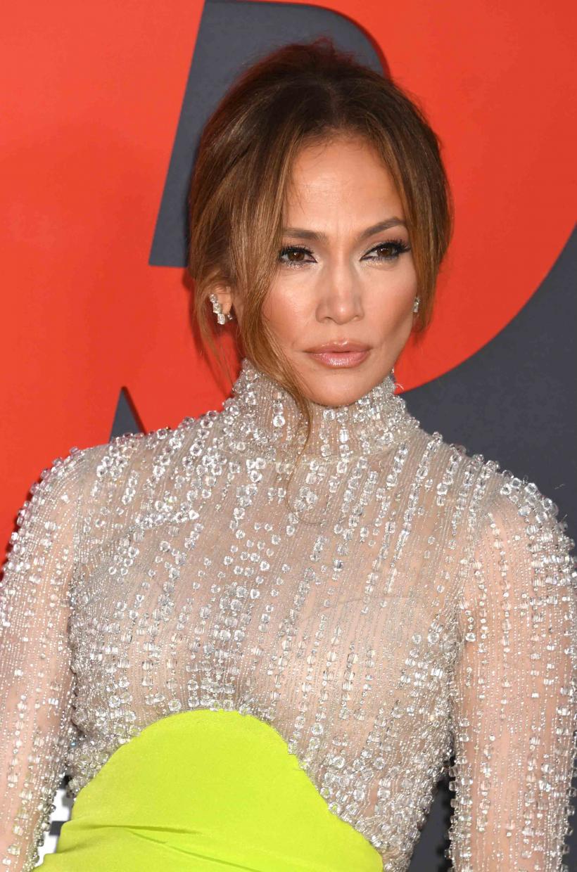 Jennifer Lopez dezvăluie secretul frumuseții sale: "Trebuie să respect un anumit interval de ore" 18842544