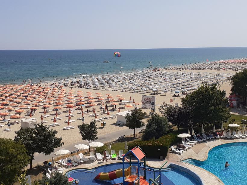 Reguli noi din 1 iunie 2023: Scutiri de impozit, salarii mărite, vouchere şi veşti bune pentru şoferi şi bolnavi 18842492