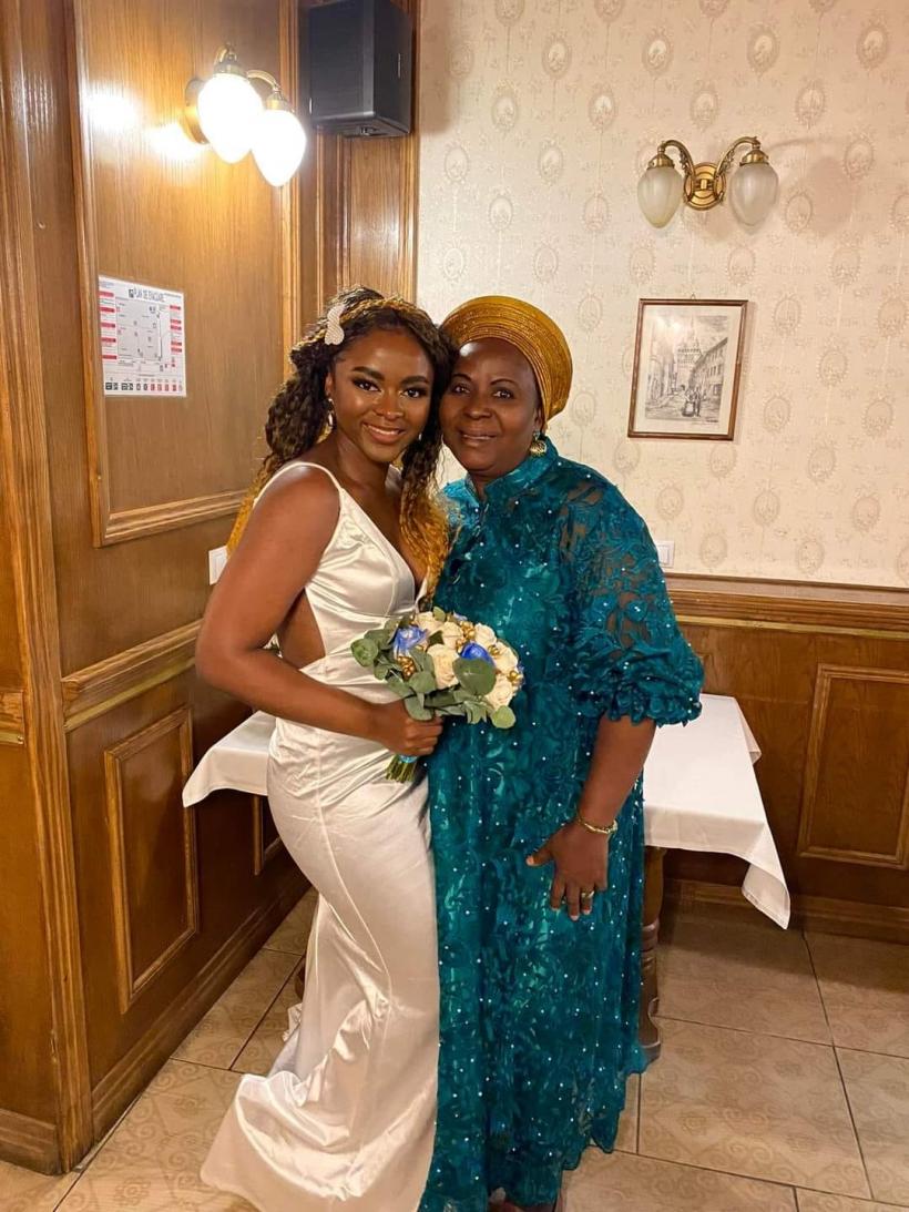 Români de ocazie va avea premiera luni, 5 iunie, la Antena Stars. Celia, Melissa, Mukinka și Fabian au acceptat provocarea celui mai nou reality show Antena Stars 18842731