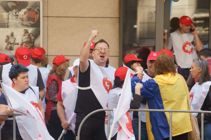 Primul profesor s-a enervat pe restul profesorilor 18842585