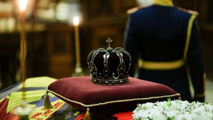 Majoritatea românilor nu vor întoarcerea la monarhie. Părerile despre foștii regi ai țării