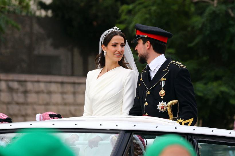 Nuntă regală în Iordania. Prinţul moştenitor Hussein bin Abdullah s-a căsătorit. Imagini spectaculoase