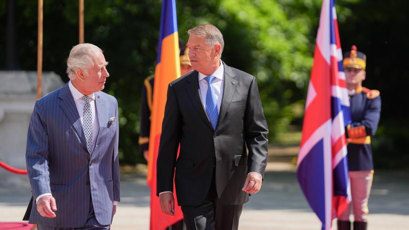 Regele Charles al III-lea a ajuns la Valea Zălanului. El s-a îmbrățișat cu localnicii 18842776