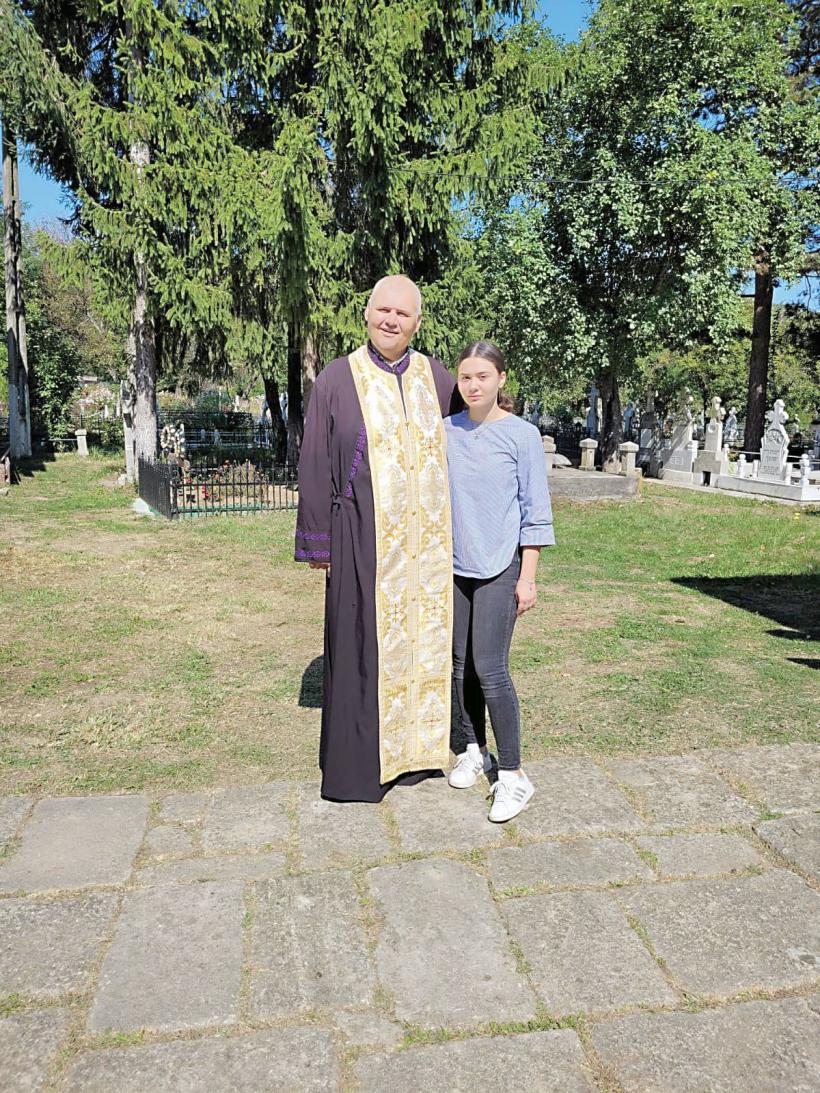 Veșnicia s-a născut la sat!  Satul meu natal, parohia bisericii din sat, preotul nostru 18842558