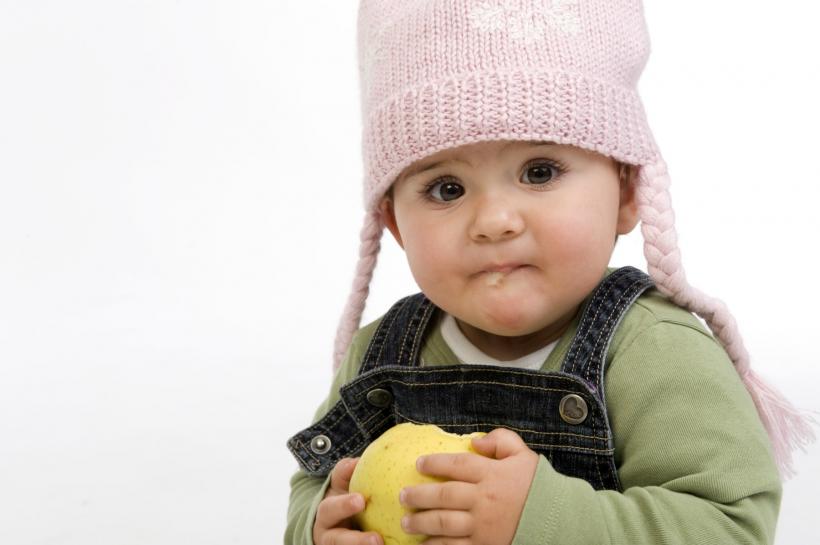Alimentația bebelușilor: 10 reguli pentru diversificare