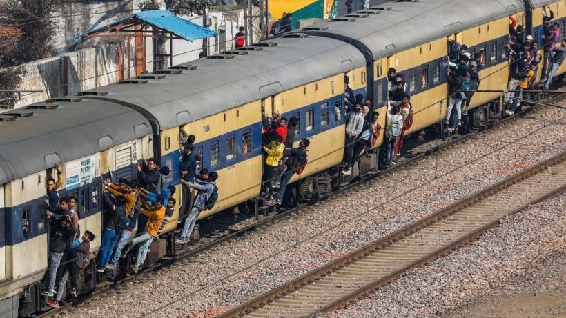 O eroare tehnică, la baza accidentului de tren soldat cu moartea a sute de indieni 18843010