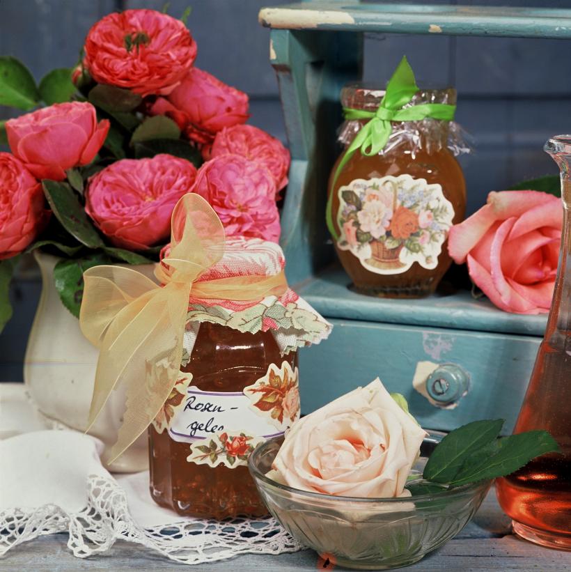 Flori comestibile: aromă și culoare pentru salate, sosuri, băuturi și aperitive 18842937