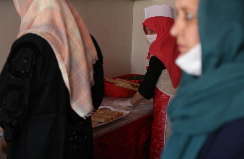 Teroare psihologică. Aproape 80 de eleve, otrăvite în Afganistan 18843121