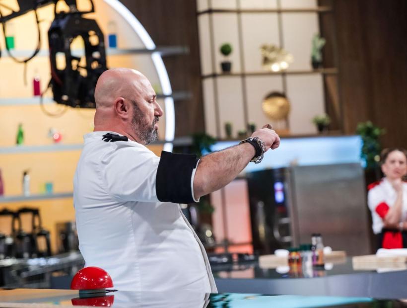 Chefi la cuțite, lider de piață cu ediția în care a avut loc prima dublă eliminare a sezonului. Bătălie crâncenă, diseară, în bucătăria show-ului: Bontea și Scărlătescu aruncă-n joc două amulete grele simultan 18843535