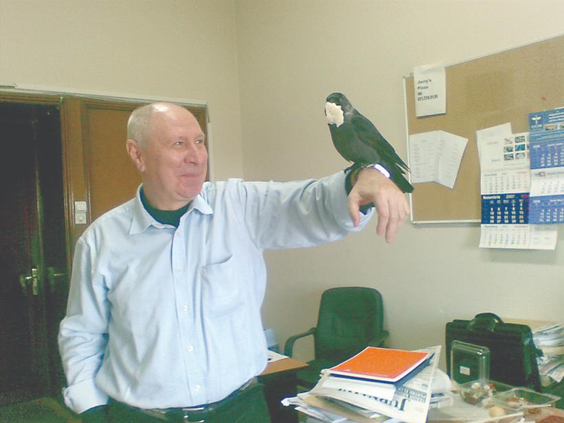 Jurnalul 30 de ani! Îmblânzitorii de păsări de la 8, soldații Galaxiei Gutenberg 18843427