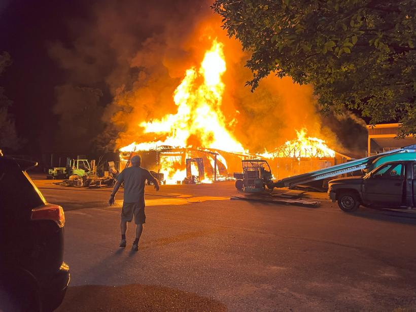 Incendiu la grădina zoologică din Virginia 18843514