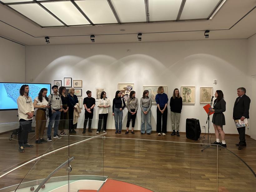 Studioul FOR din Timișoara a lansat la Târgul Internațional de Design de la New York  un kit de supraviețuire destinat refugiaților 18843642