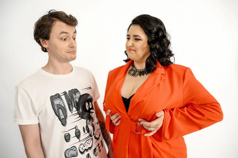 Ana Maria Turcu şi Răzvan Krem Alexe joacă un cuplu în serialul romance Lasă-mă, îmi place! Camera 609, de la Antena 1 18843904