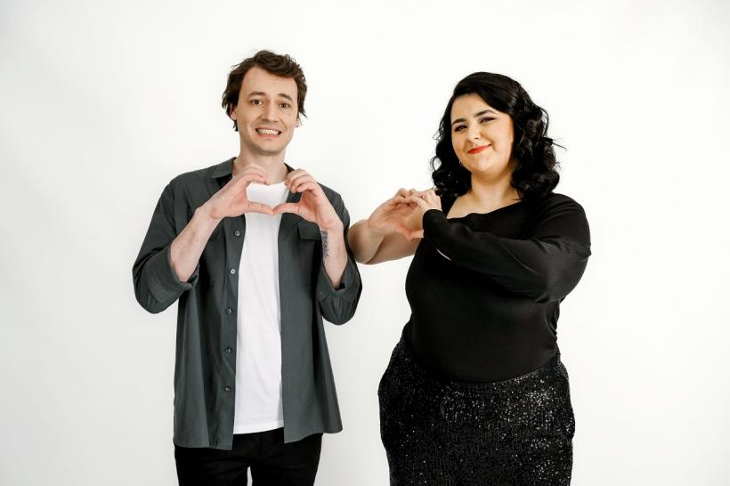 Ana Maria Turcu şi Răzvan Krem Alexe joacă un cuplu în serialul romance Lasă-mă, îmi place! Camera 609, de la Antena 1 18843906