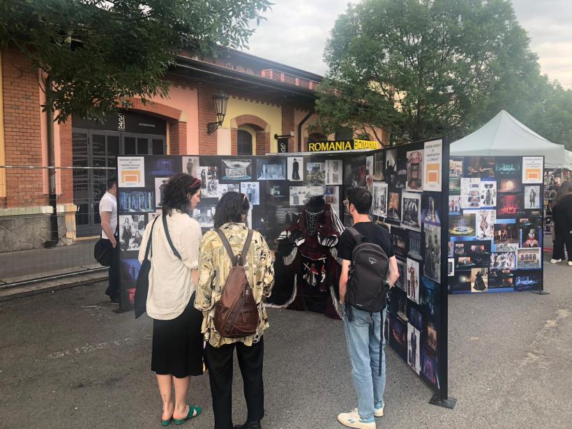 ICR prezintă instalația „Podul/The Bridge“ de Adrian Damian și Expoziția Studenților UNATC la Cvadrienala de Scenografie şi Spaţiu Performativ de la Praga 18843832