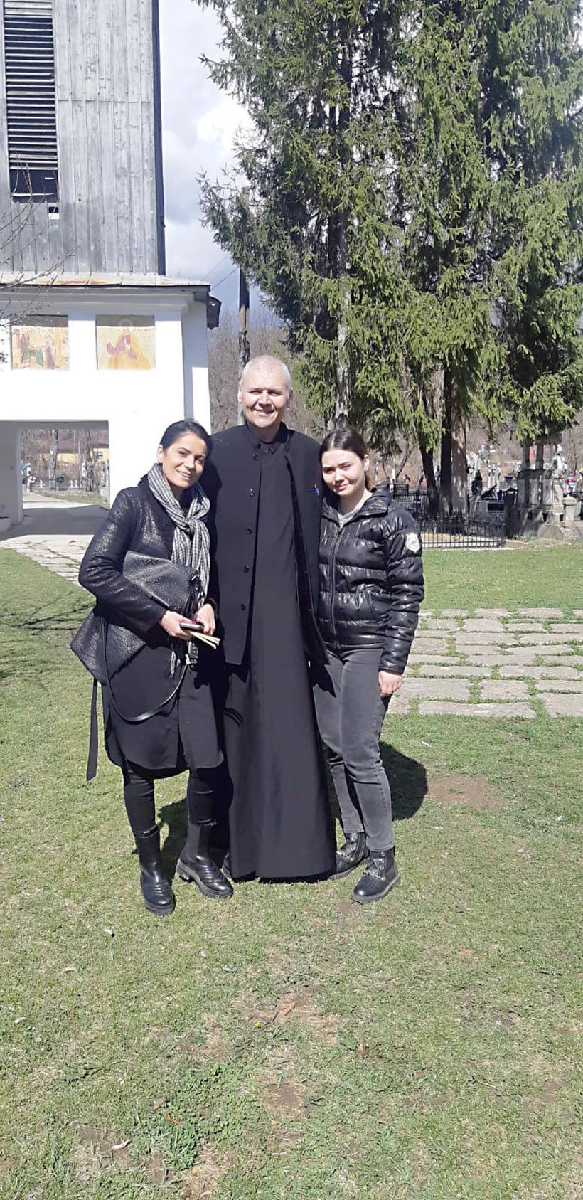 Preotul nostru, prietenul nostru 18843755