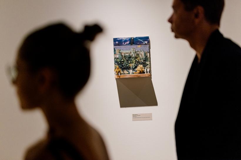 Una dintre cele mai ample expoziții de artă românească din ultimii ani prezentată în afara țării se deschide la Kunsthalle Praga 18844015