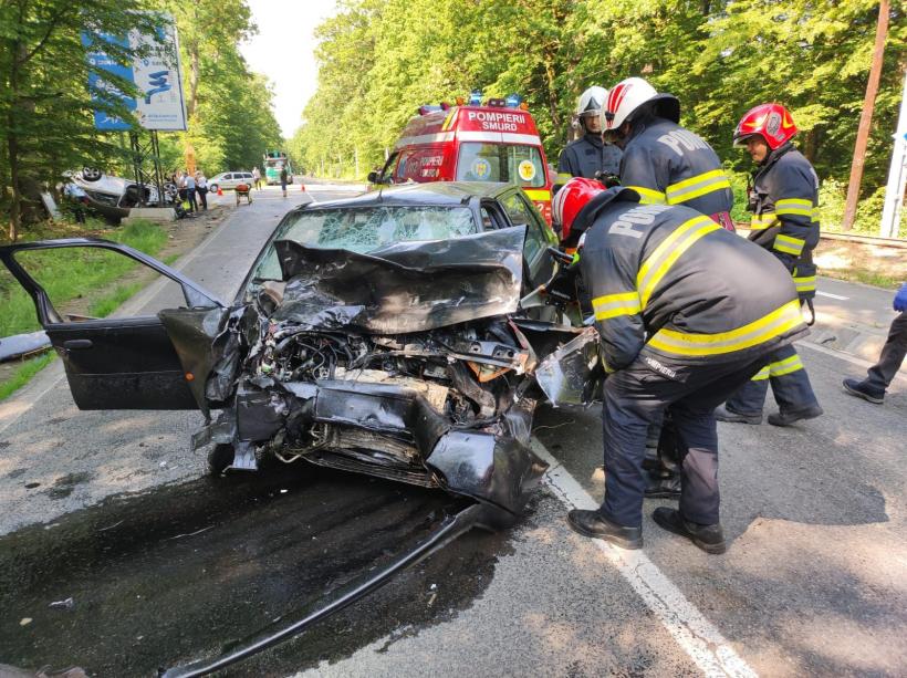 Update: Accident grav mortal cu patru victime pe drumul Sibiu – Rășinari. Trei oameni au murit, iar un adolescent de 15 ani a fost resuscitat