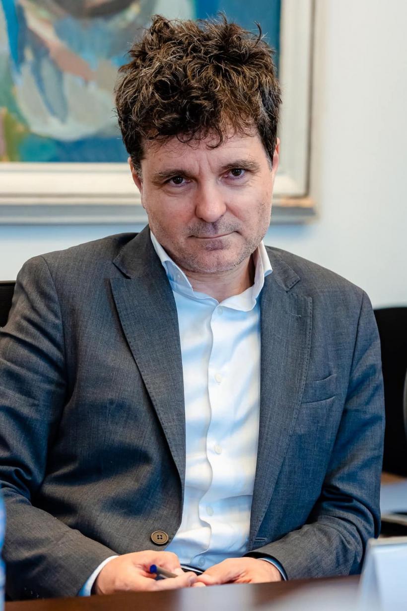 Nicuşor Dan: "Construcţiile ilegale din centrul vechi vor trebui desfiinţate până la 1 iulie" 18844064