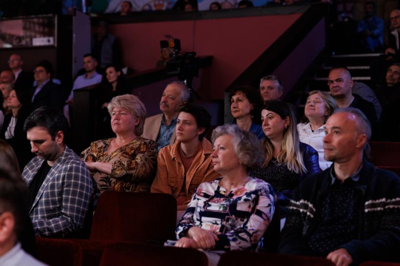 Maia Sandu, emoționată la premiera filmului „Drumul Războiului. Irpin”, realizat în Ucraina:  o vie și cutremurătoare mărturie a atrocităților  18844696