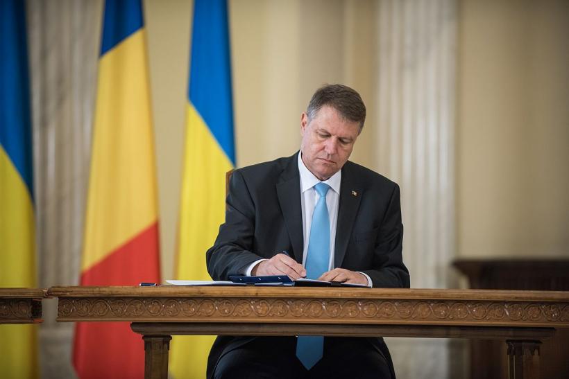 Klaus Iohannis a semnat decretul privind eliberarea din funcție a noului ministru de Externe