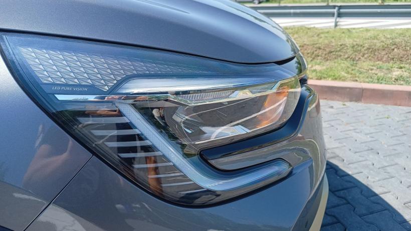 Cât de SUV este Captur hibrid 18844993