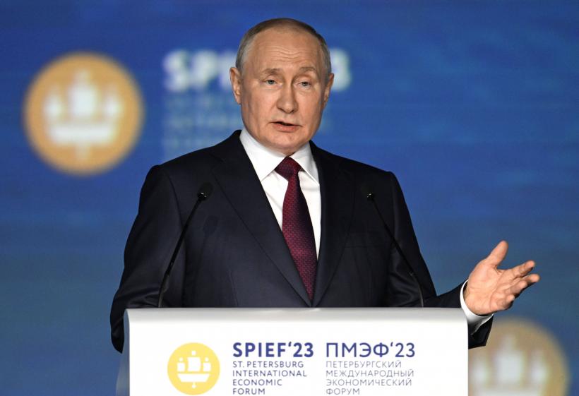 Forumul economic de la Sankt Petersburg. Vladimir Putin: &quot;Îngrozitorul sistem neocolonial a încetat să mai existe&quot;