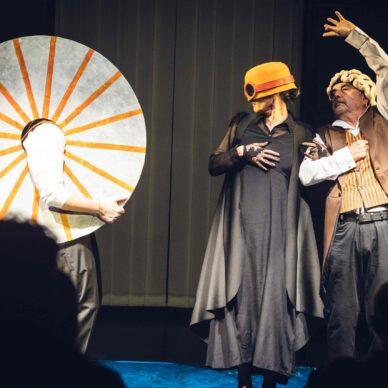 Teatrul Dramaturgilor Români anunță premiera spectacolului URMUZ VA FI NUMELE SĂU, în regia lui Gavriil Pinte 18845305