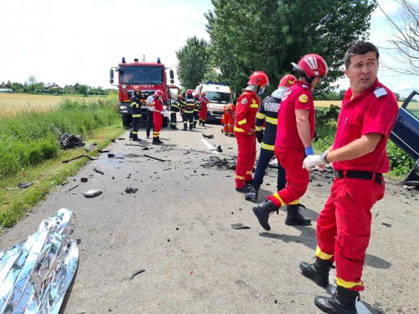 Accident mortal în Prahova. Două persoane au decedat. Șoferul vinovat era căutat pentru viol 18845493