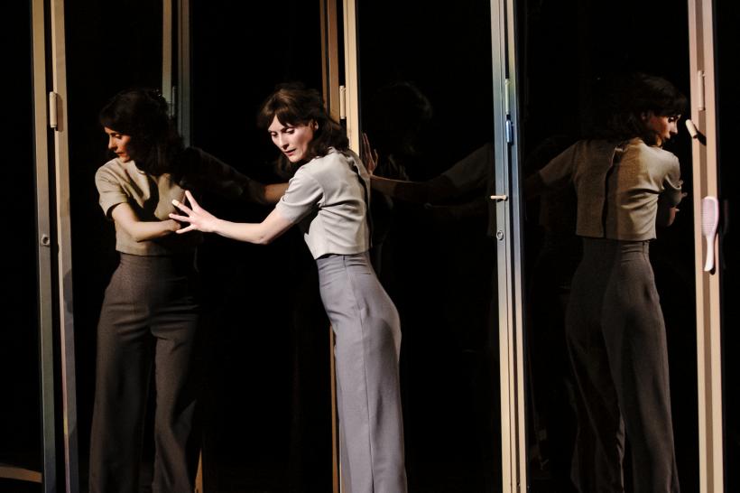 Vara evenimentelor la Teatrul Național din Timișoara: HAMLET, A GIRLS STORY și THE INFERNAL COMEDY / COMEDIE INFERNALĂ cu John Malkovich 18845170