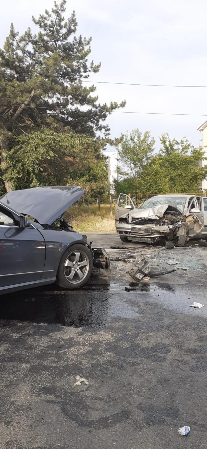 Accident la ieșire din Eforie Nord spre Constanța. Trei persoane au fost rănite, fiind transportate la spital 18845717