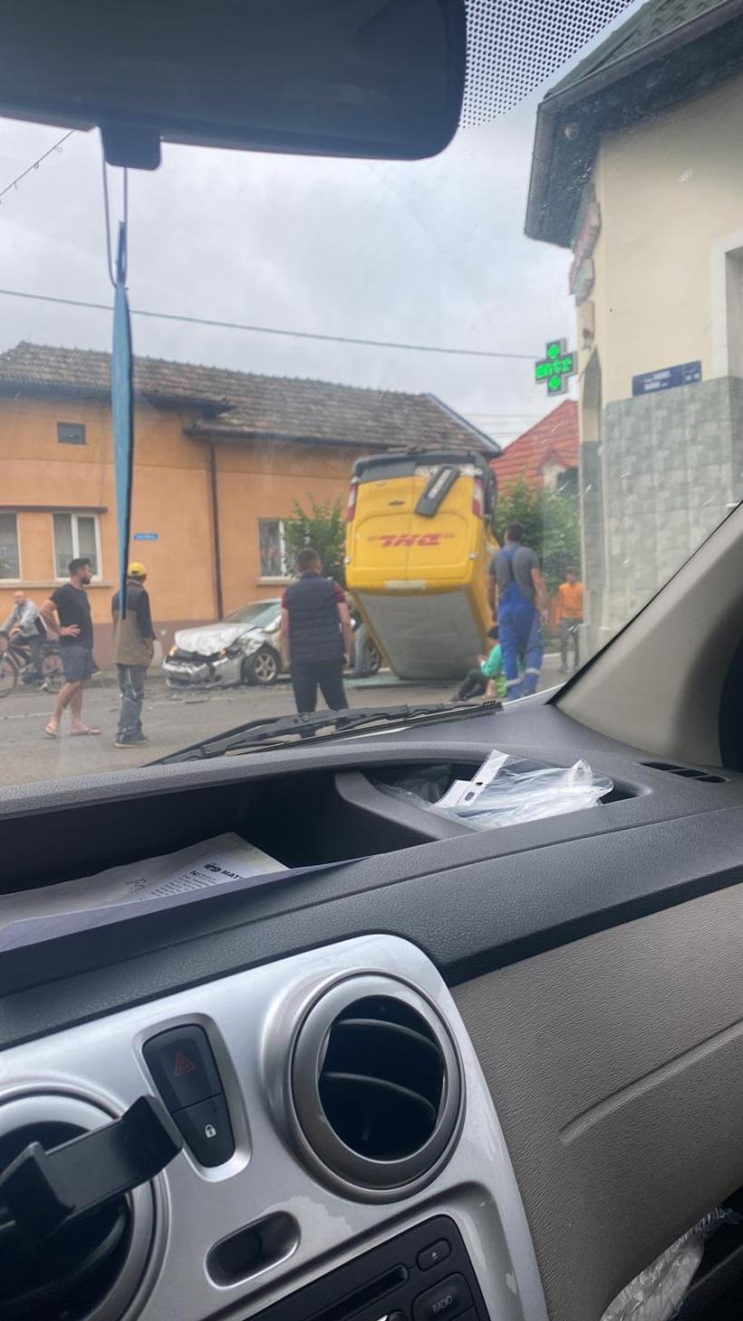 Cinci persoane rănite, într-un accident în Târgu Mureș 18845585