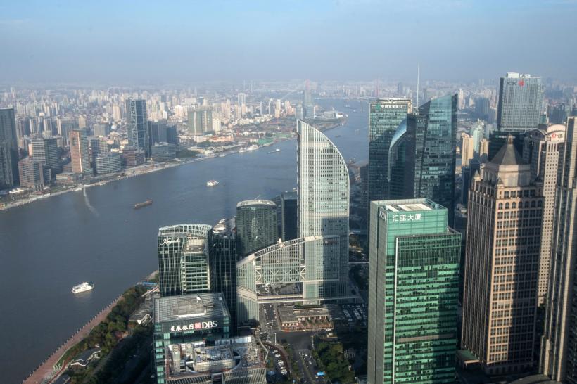 Piaţa imobiliară din Shanghai, în cădere liberă: Tranzacţiile din mai au scăzut cu o treime