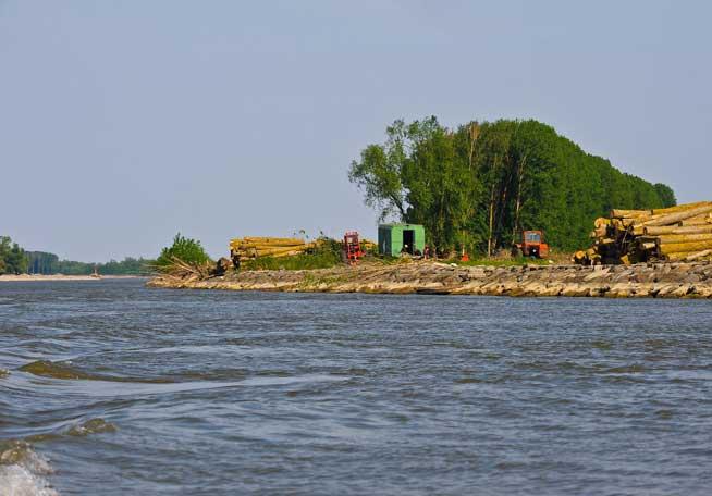 Cadastrare finalizată a terenurilor şi plajelor administrate de Administraţia Rezervaţiei Biosferei Delta Dunării